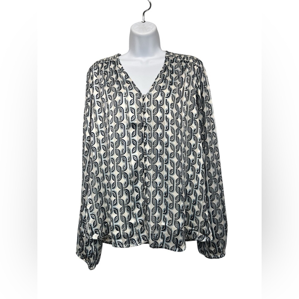 🔥Tamara H blouse size large